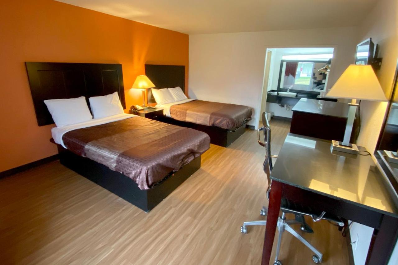 Landmark Hotel Leesville Buitenkant foto